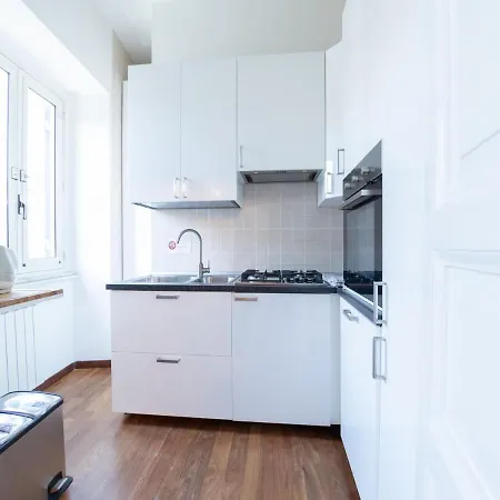 Apartment The Best Rent - Beautiful With Terrace Near Colosseo Rome